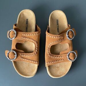 Minnetonka Tan Brown Embellished Buckle Sandals Sz 8 Boho Vacation Beach